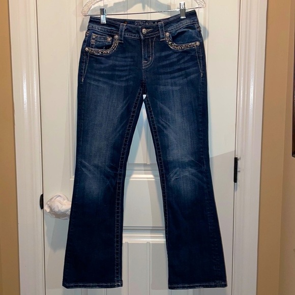 MISS ME 27 Signature Boot-cut distressed 5 Pocket Jeans Low Rise Factory Fading - Picture 1 of 16
